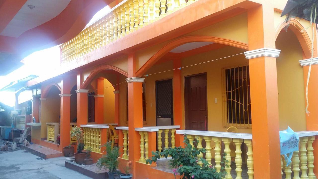 Queen Of Isle Cottages And Restaurant Puerto Galera Εξωτερικό φωτογραφία